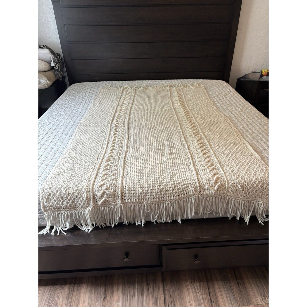 Handmade Knitted Cream Trow/blanket With Fringe 46X78